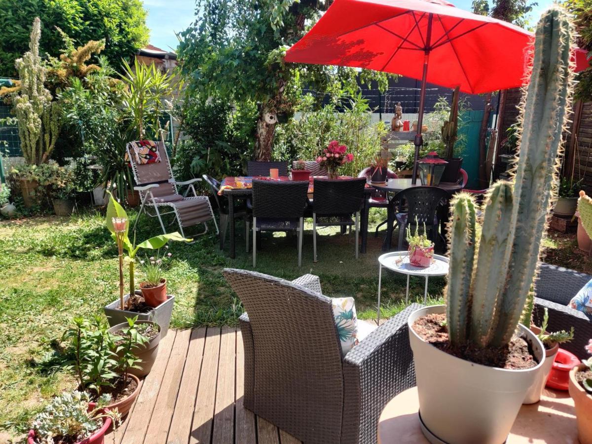 La Bleue Homestay *